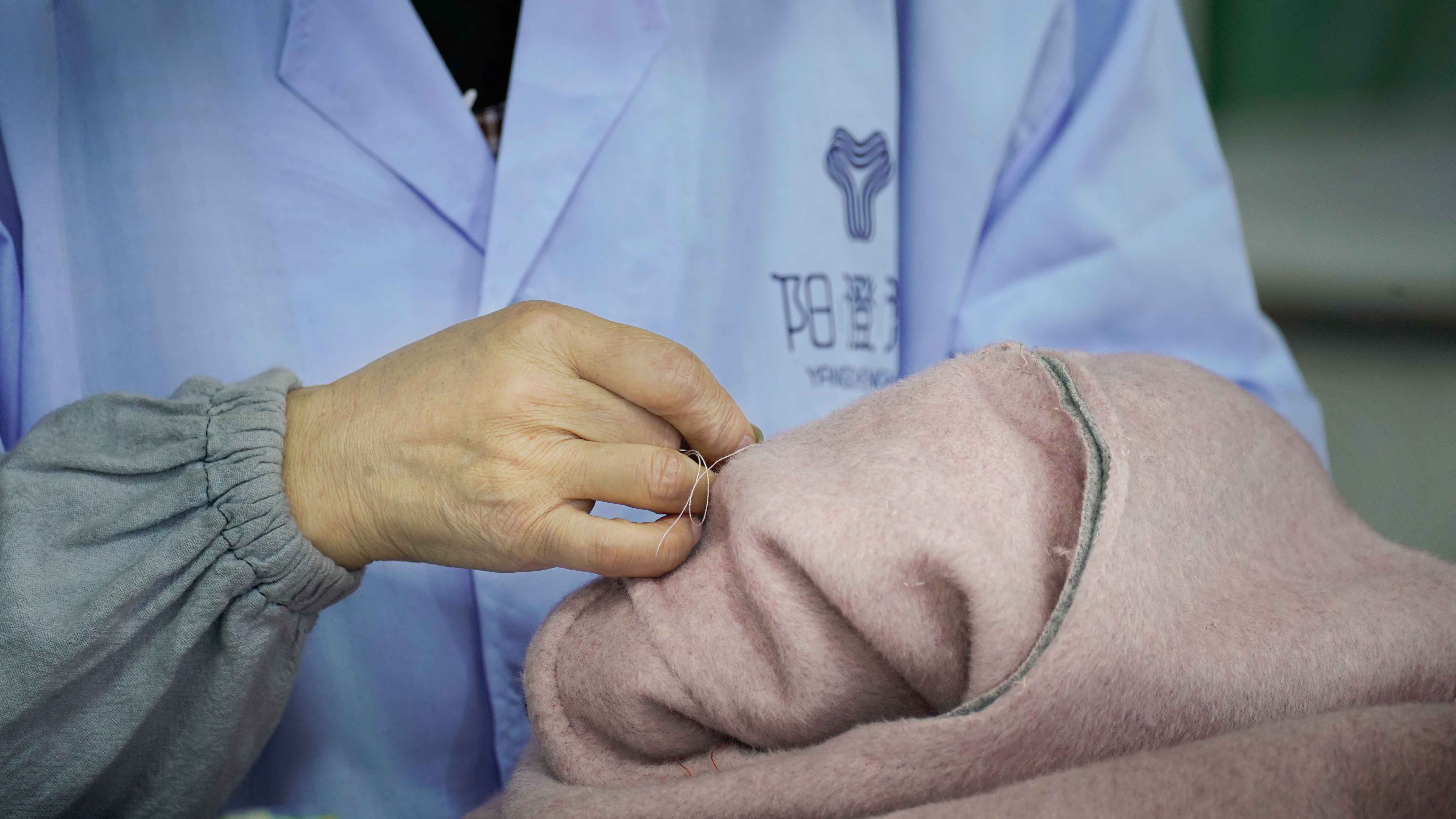 《11.20 Quality Control Process for Flawless Wool & Cashmere Coats》